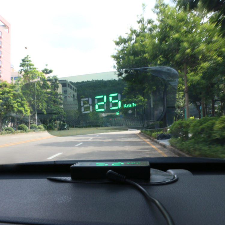 hud车载抬头显示器 GPS定位汽车投影显示屏 汽车hud抬头显示器