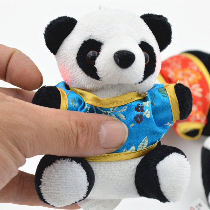 会唱歌的熊猫钥匙扣 创意新款唐装国宝毛绒包包挂饰汽车小挂件
