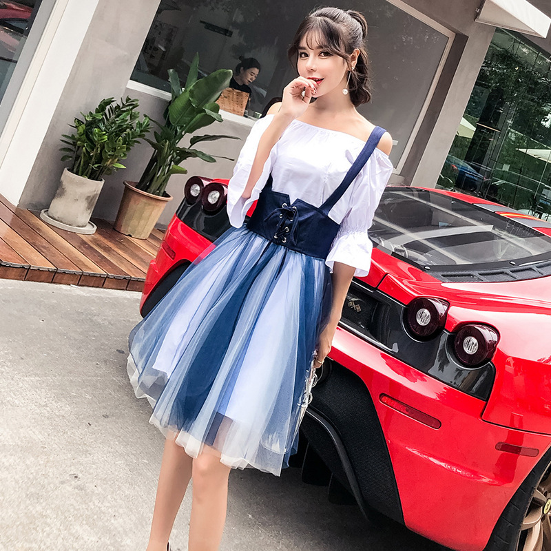 2018夏季韩版女装一字领露肩喇叭袖白色裙绑带拼网纱背带裙两件套